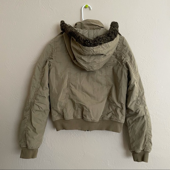 Puma Sport Bomber Jacket - Picture 8 of 13